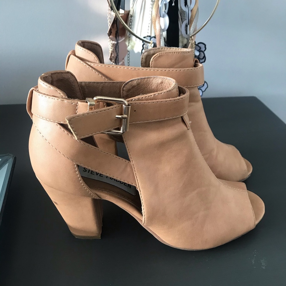 Open toe shoe/bootie